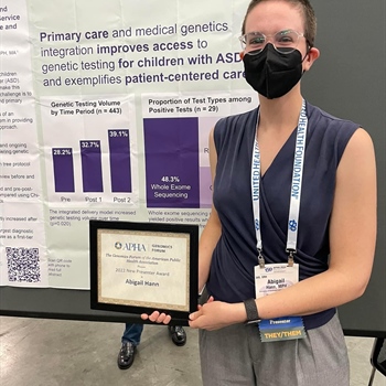 HCOPH Alum Wins Award at the American Public Health Association Annual Conference